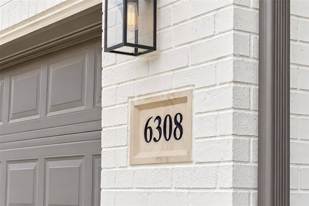 6308 Oakbend Circle, Fort Worth, TX 76132