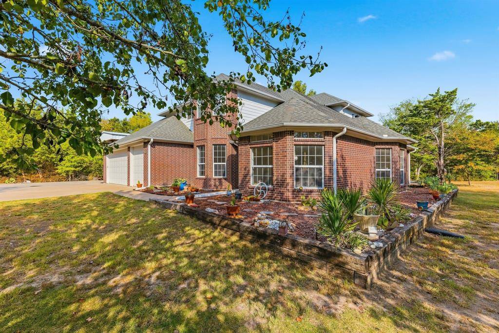 399 County Road 4101, Greenville, TX 75401