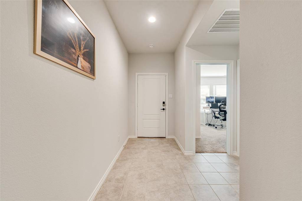 540 Bronze Circle E, Springtown, TX 76082