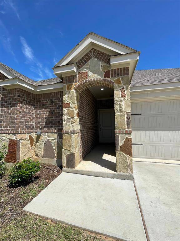9901 Autumn Leaves Lane, Aubrey, TX 76227