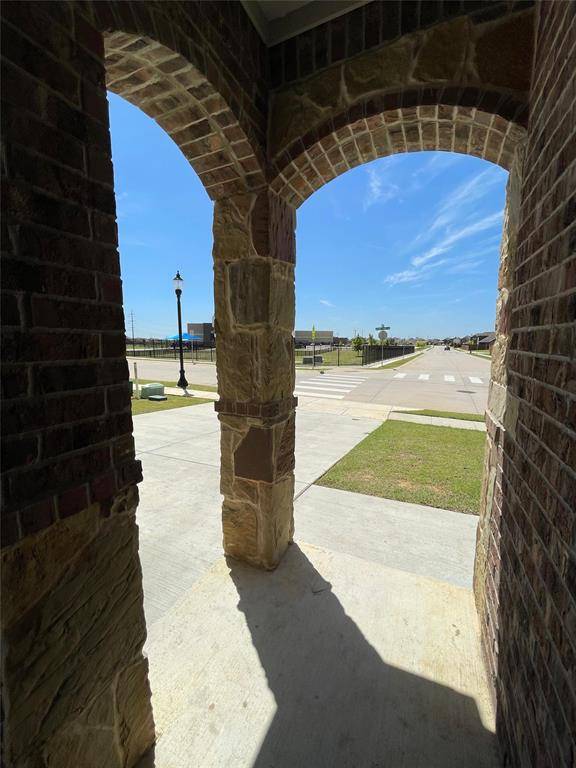 9901 Autumn Leaves Lane, Aubrey, TX 76227