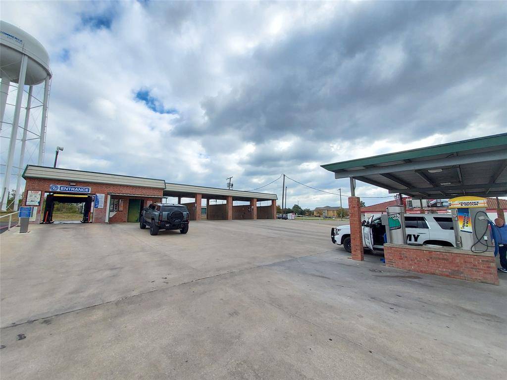 2553 Mangum Street, Commerce, TX 75428