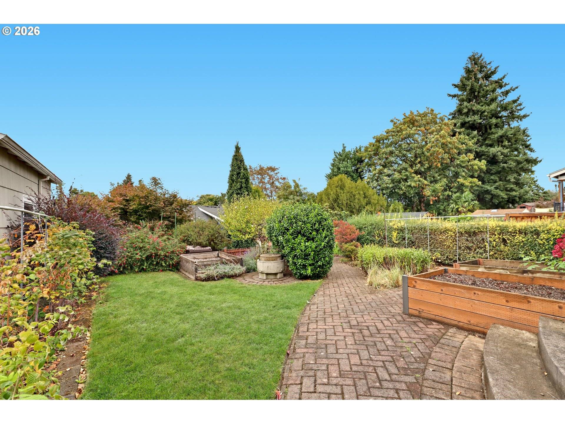 4297 NE LAURELHURST PL, Portland, OR 97213