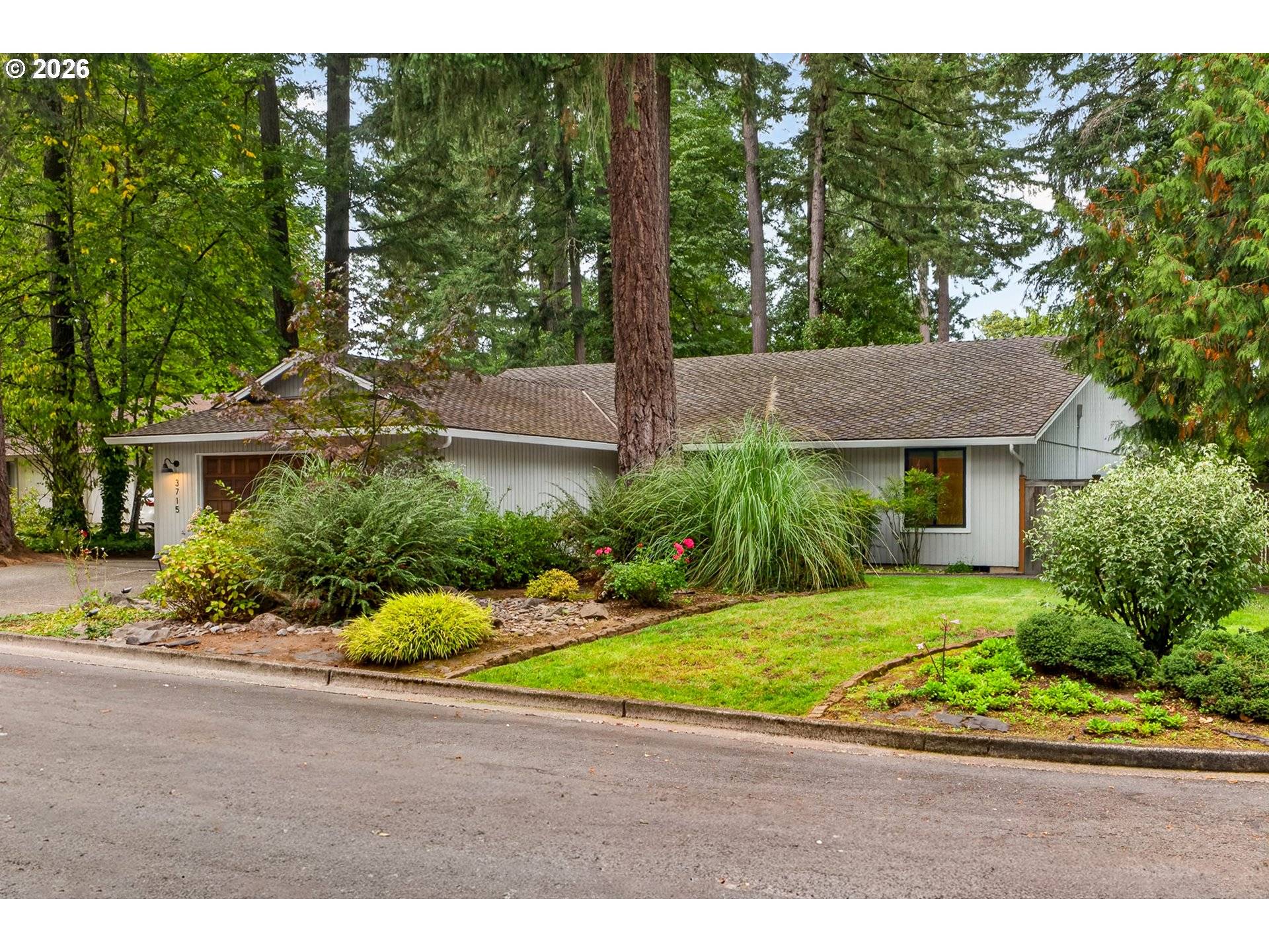 3715 DIVISION CT, Lake Oswego, OR 97035