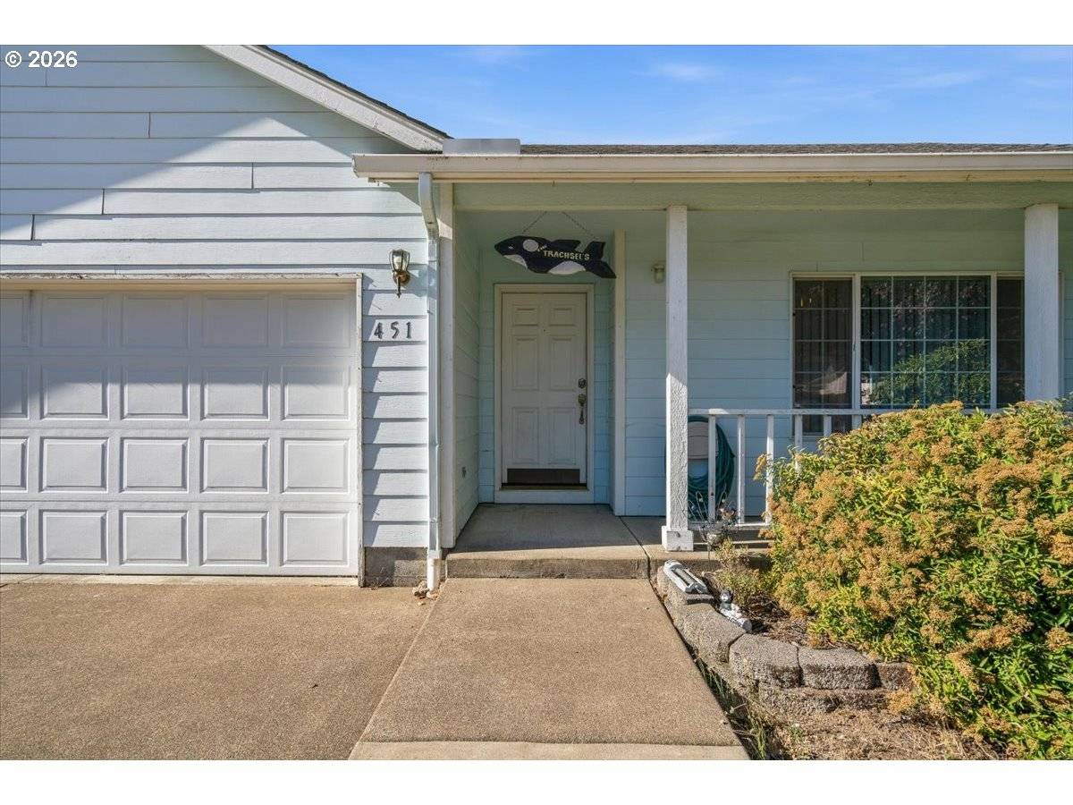 451 WHITNEY ST, Stayton, OR 97383