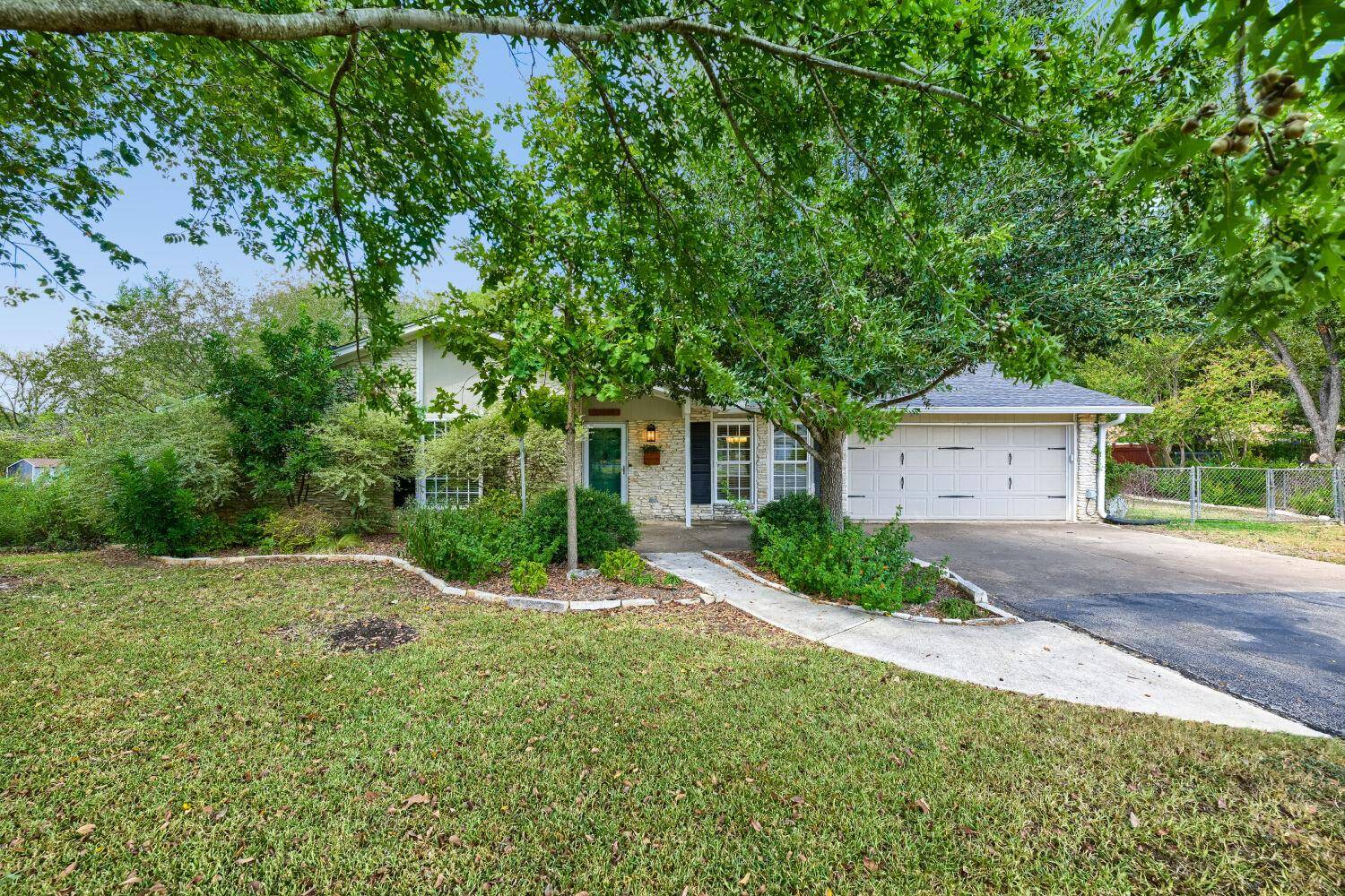 13100 Running Deer TRL, Manchaca, TX 78652