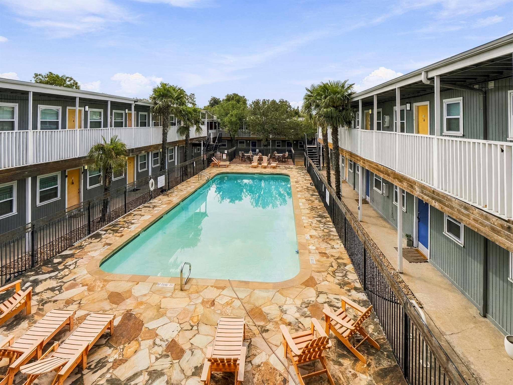 2401 Manor RD #222, Austin, TX 78722