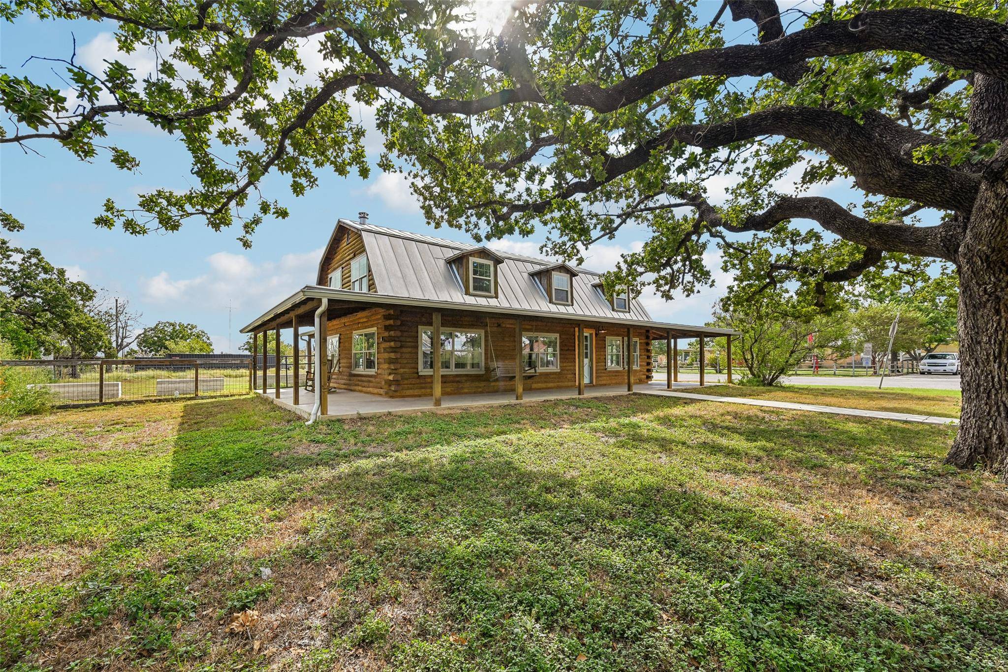 202 Loring ST, Stonewall, TX 78671
