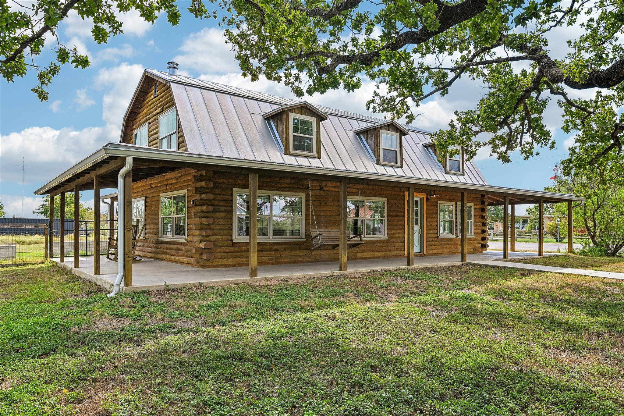 202 Loring ST, Stonewall, TX 78671