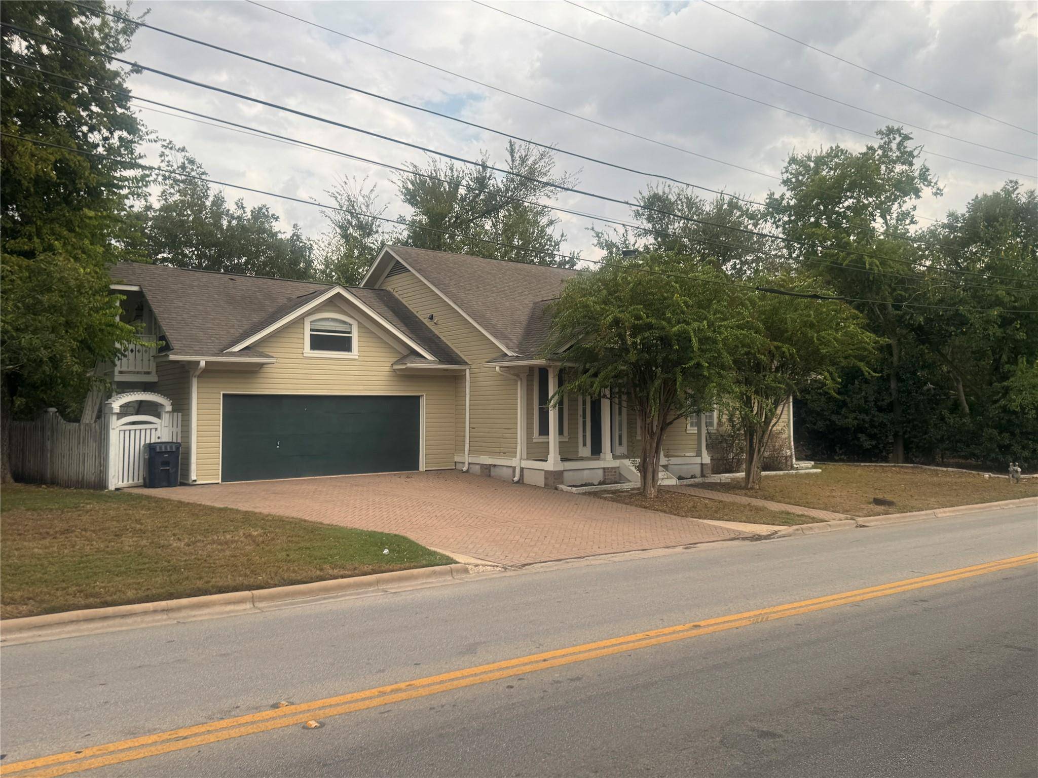 206 N Fm 1660, Hutto, TX 78634