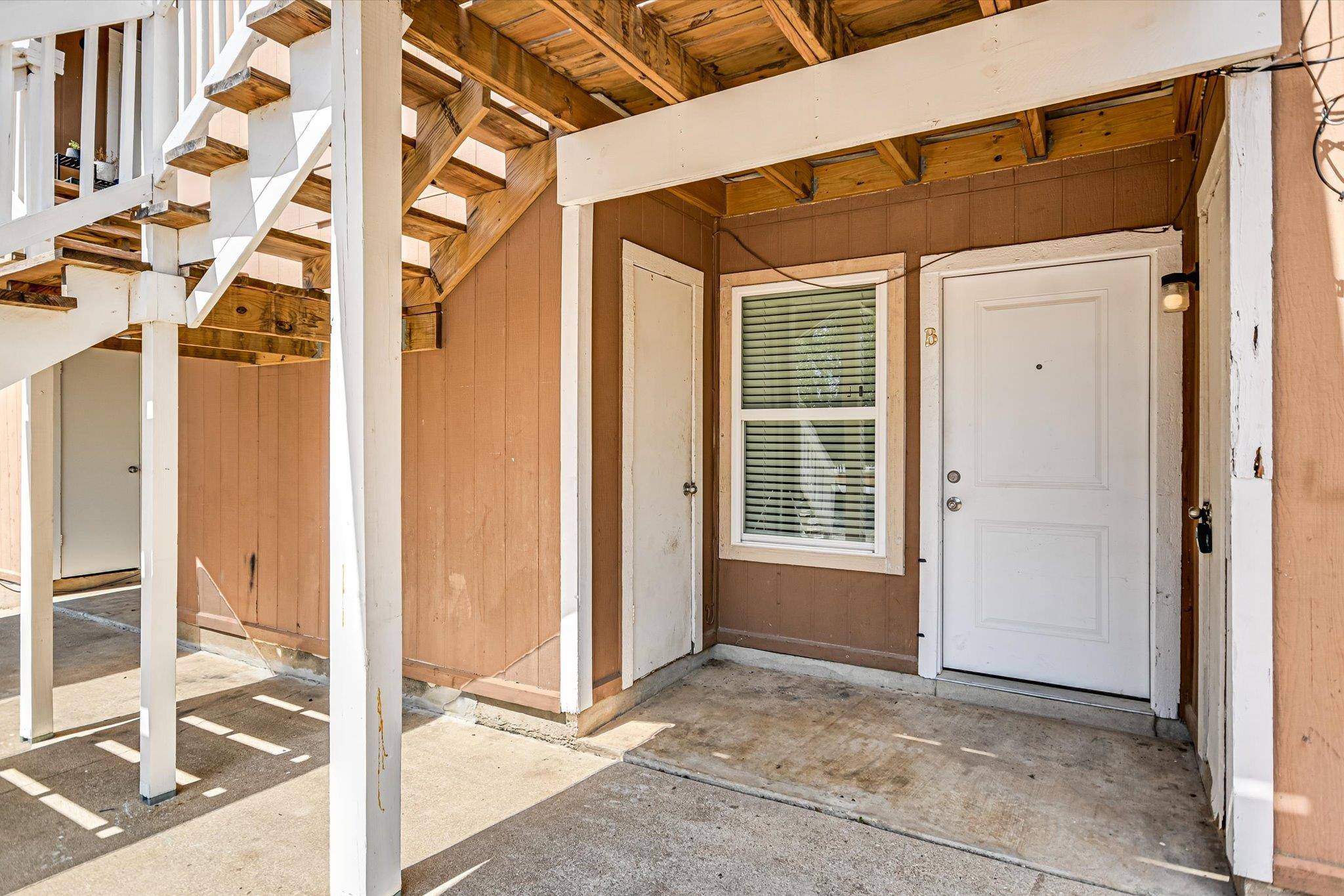 301 Algerita DR #B, Georgetown, TX 78628