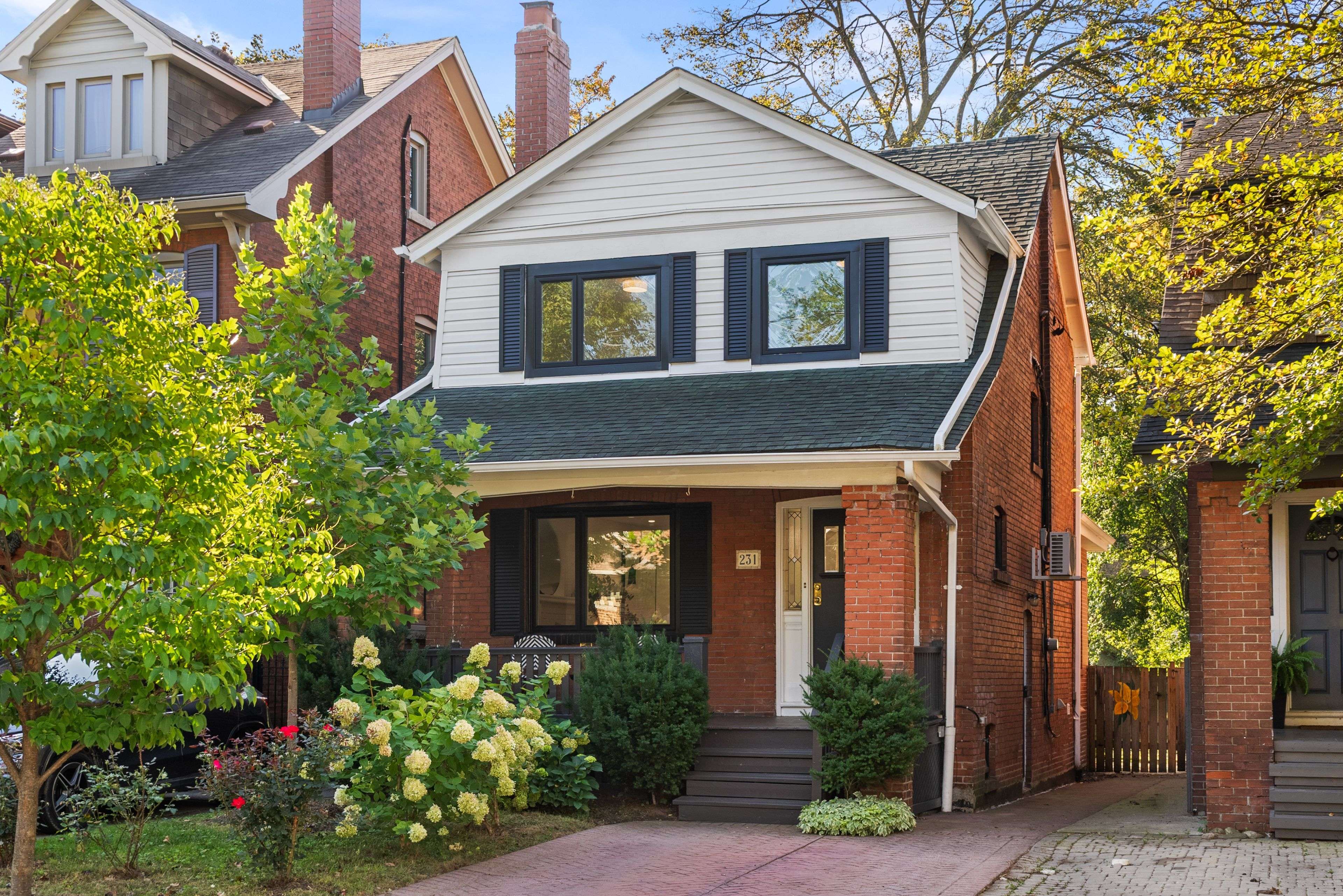 231 Heath ST E, Toronto C09, ON M4T 1T1