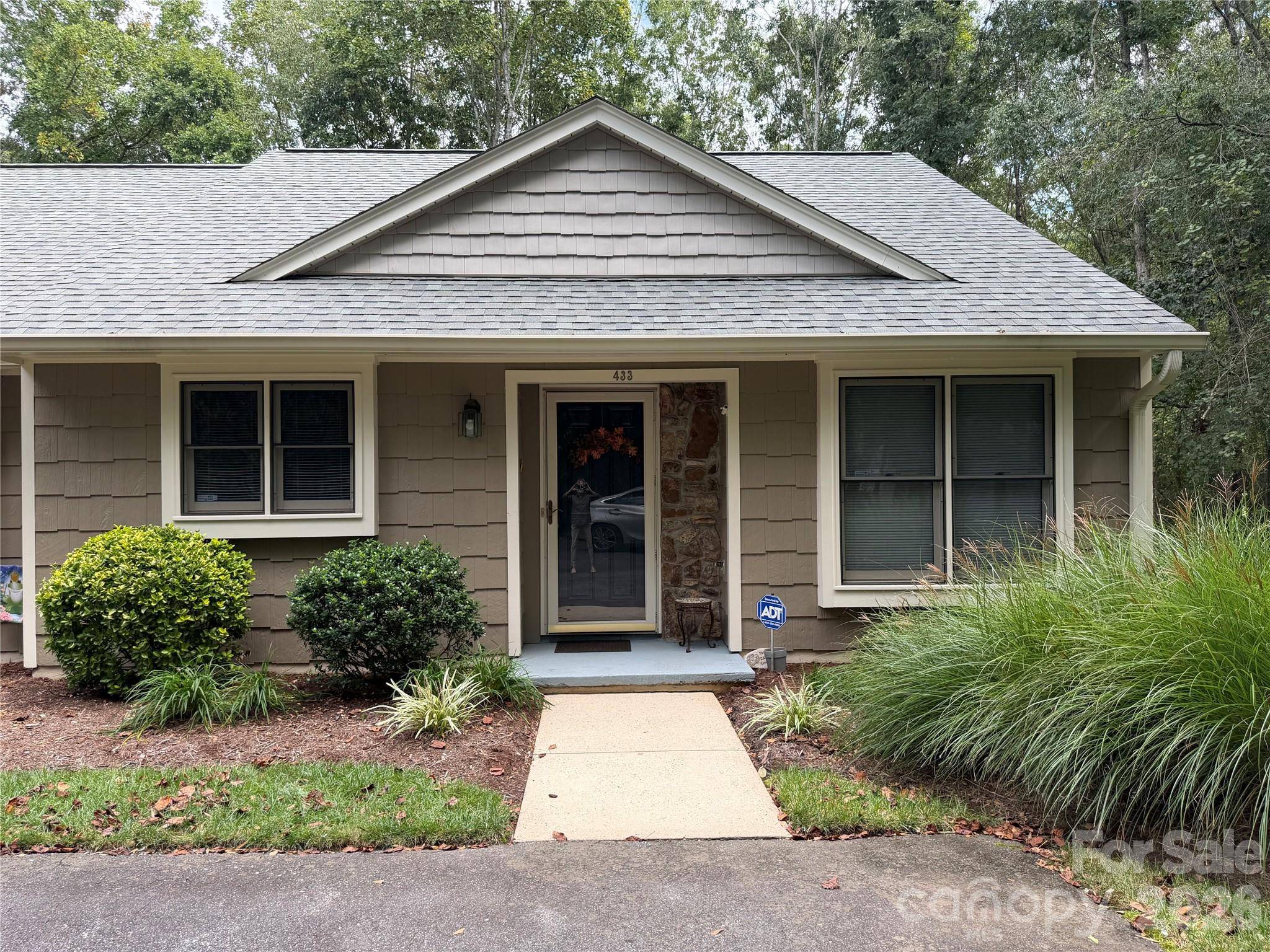 433 19th Avenue CT NE #14, Hickory, NC 28601