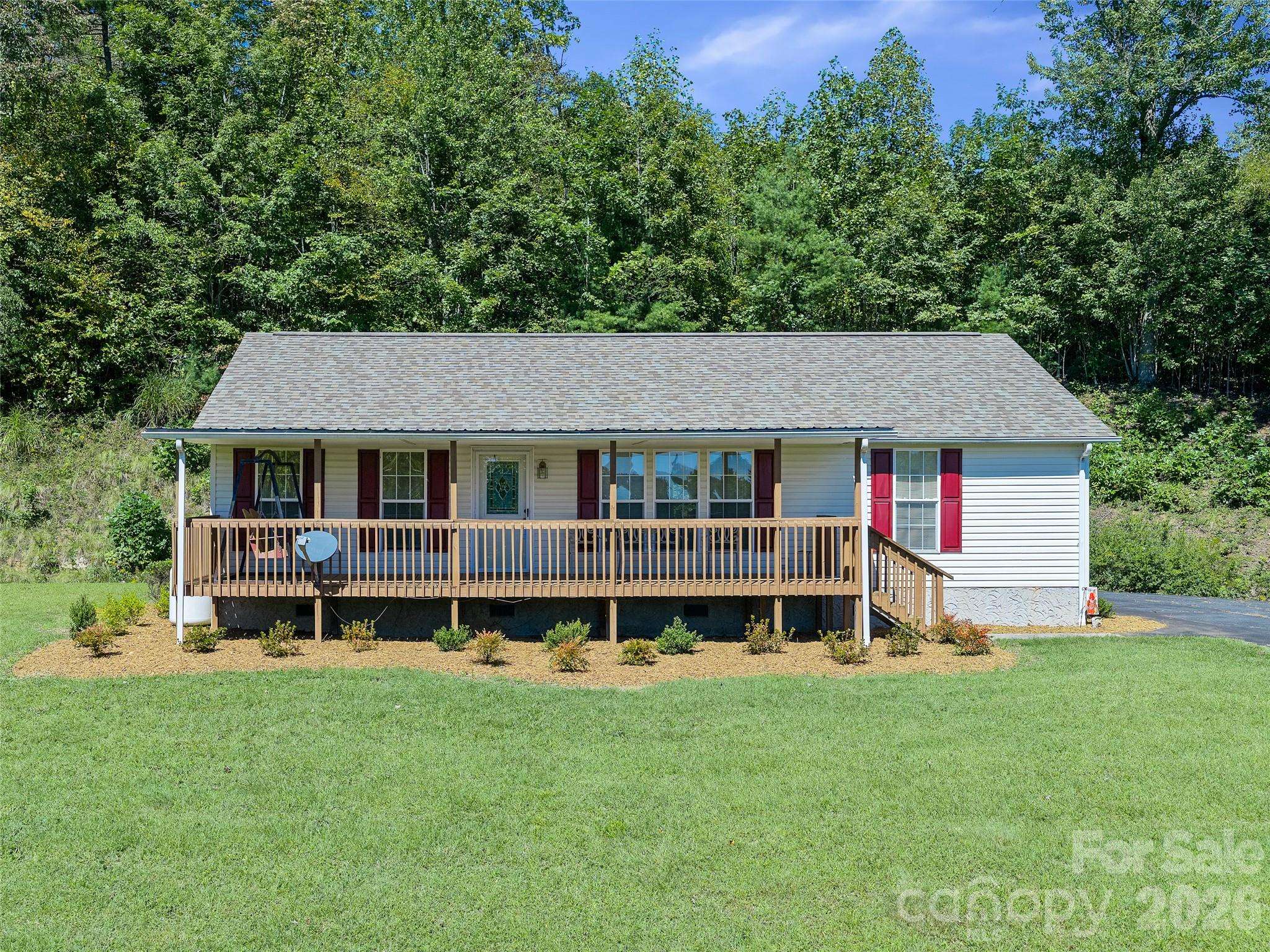 456 Tempie Mountain RD, Spruce Pine, NC 28777