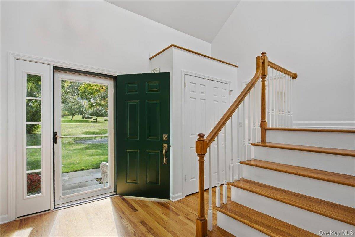 34 Old Town XING, Mount Kisco, NY 10549