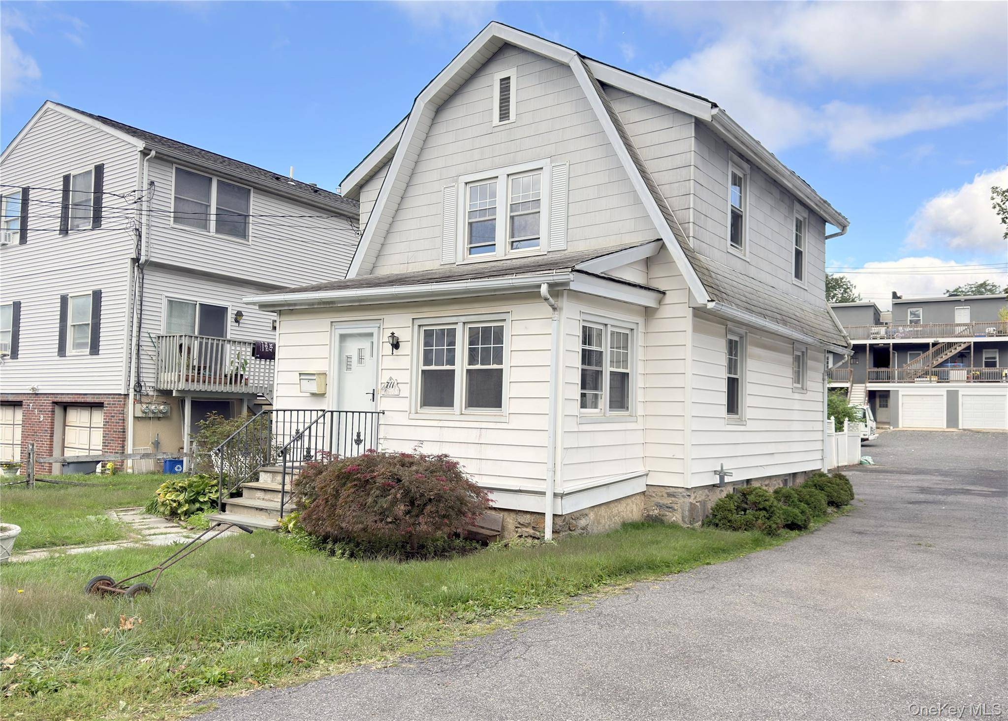 711 Hall ST, Mamaroneck, NY 10543