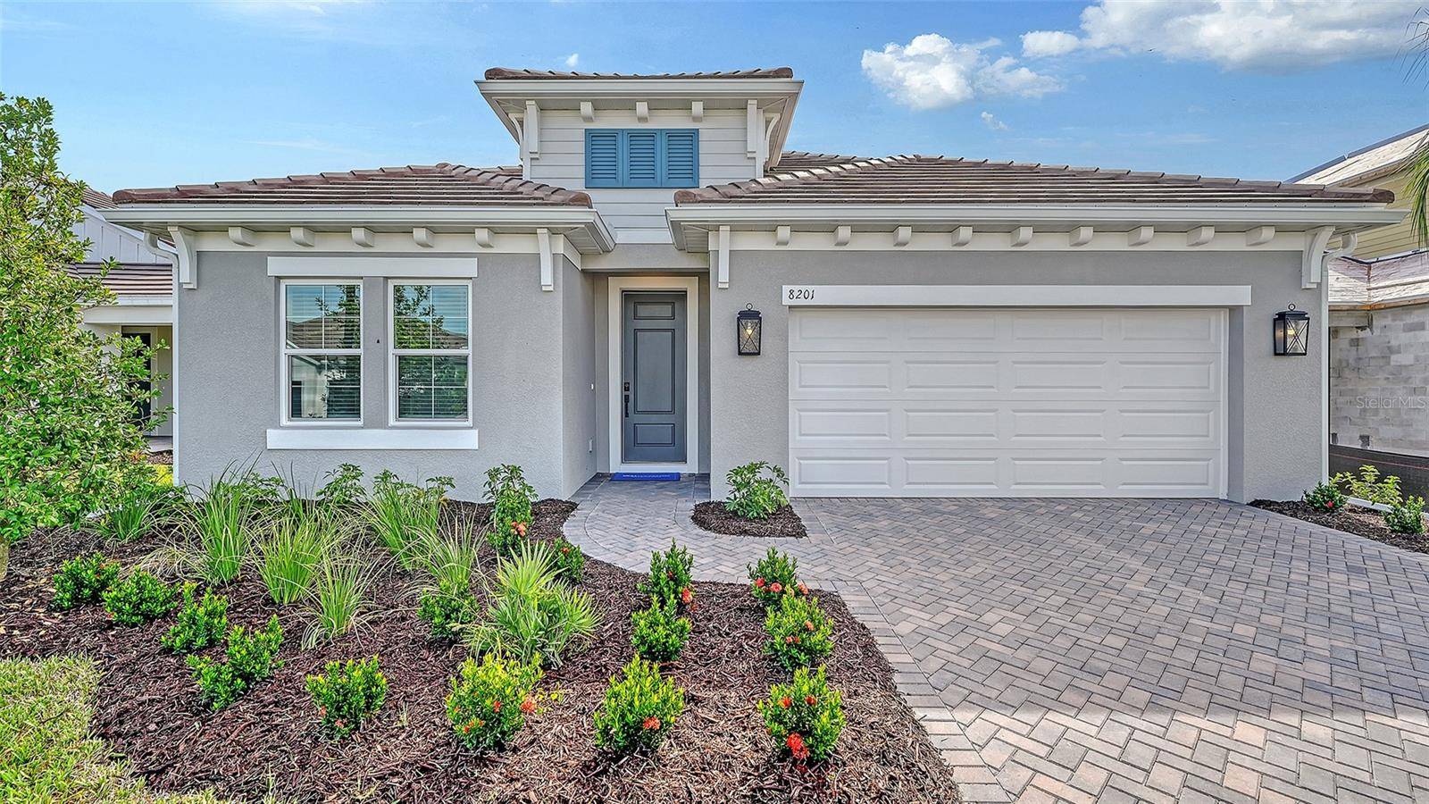 8201 SCARLETBUSH DR, Sarasota, FL 34240