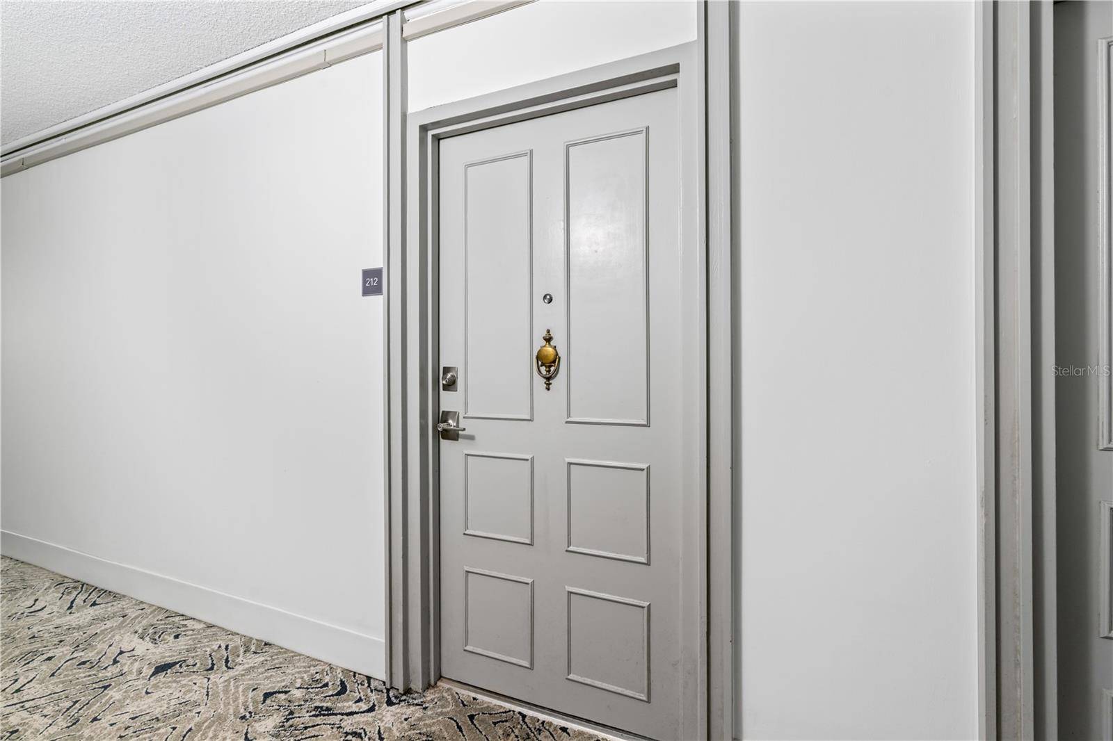 2401 BAYSHORE BLVD #212, Tampa, FL 33629