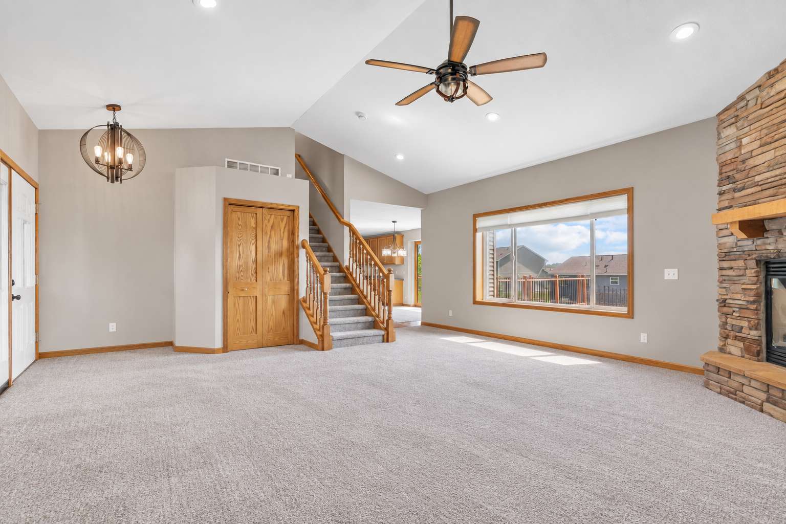 930 Aspen CIR, Watertown, MN 55388