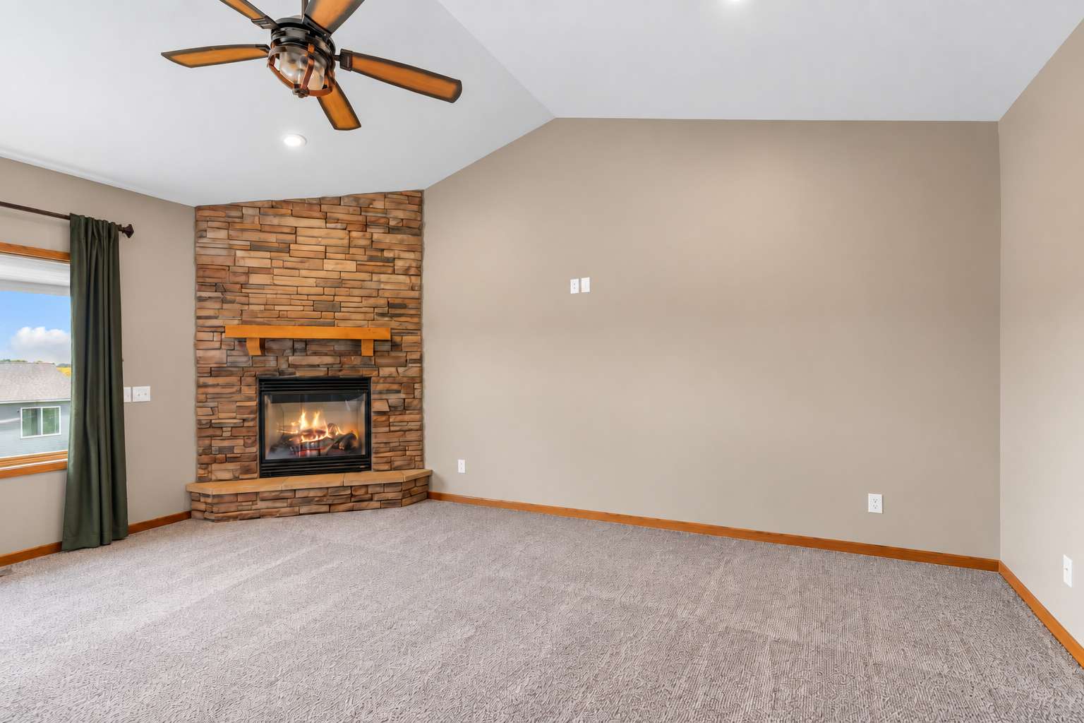 930 Aspen CIR, Watertown, MN 55388