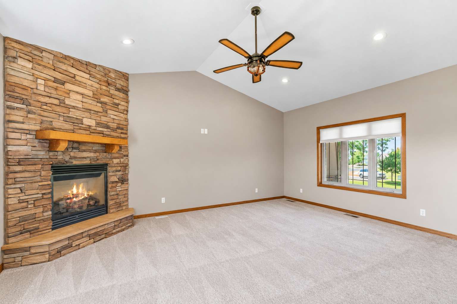 930 Aspen CIR, Watertown, MN 55388