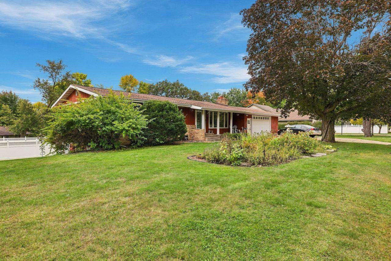 516 9 1/2 ST N, Sauk Rapids, MN 56379