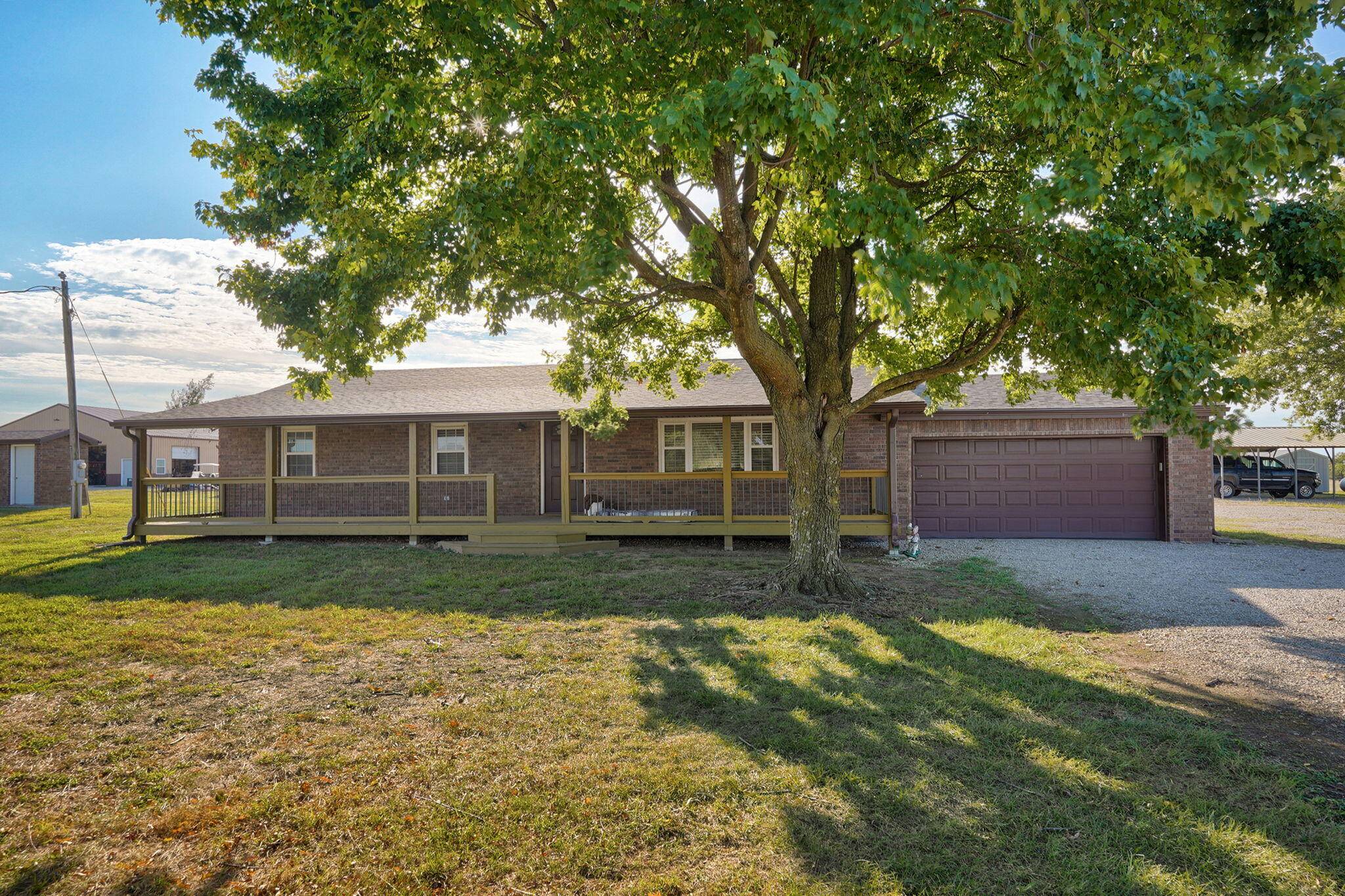 9407 Lawrence 1170, Mt Vernon, MO 65712