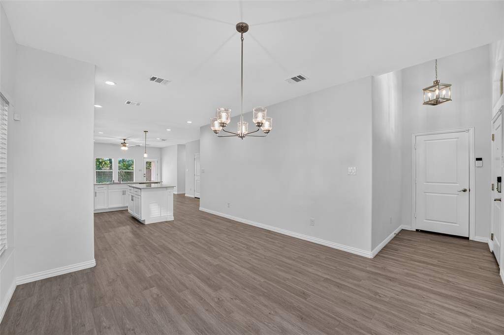 2404 Macon Street, Dallas, TX 75215