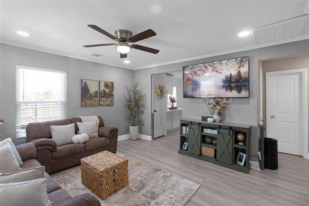 1601 Andrew Avenue, Fort Worth, TX 76105