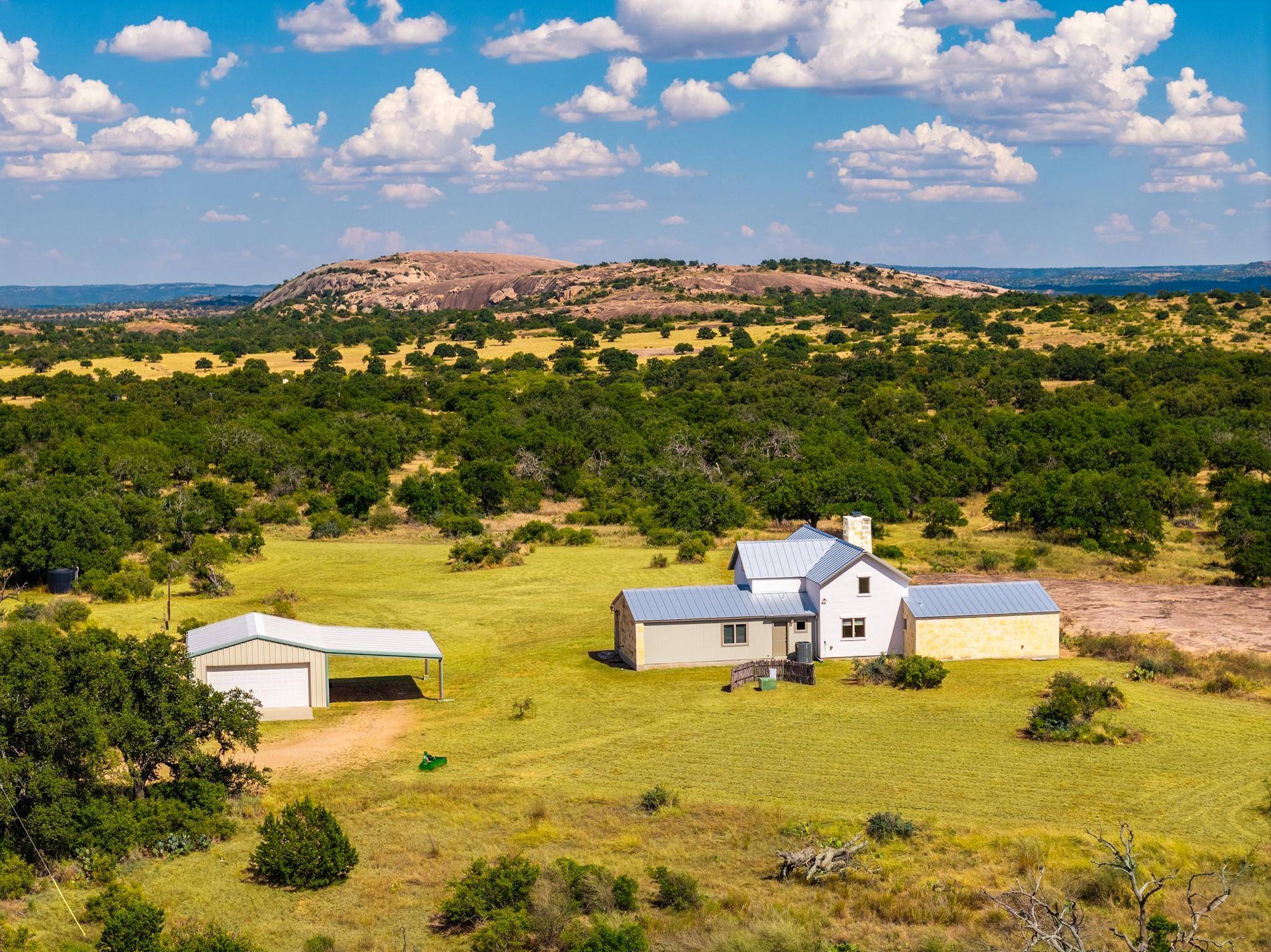 2150 Granite Springs DR, Fredericksburg, TX 78624