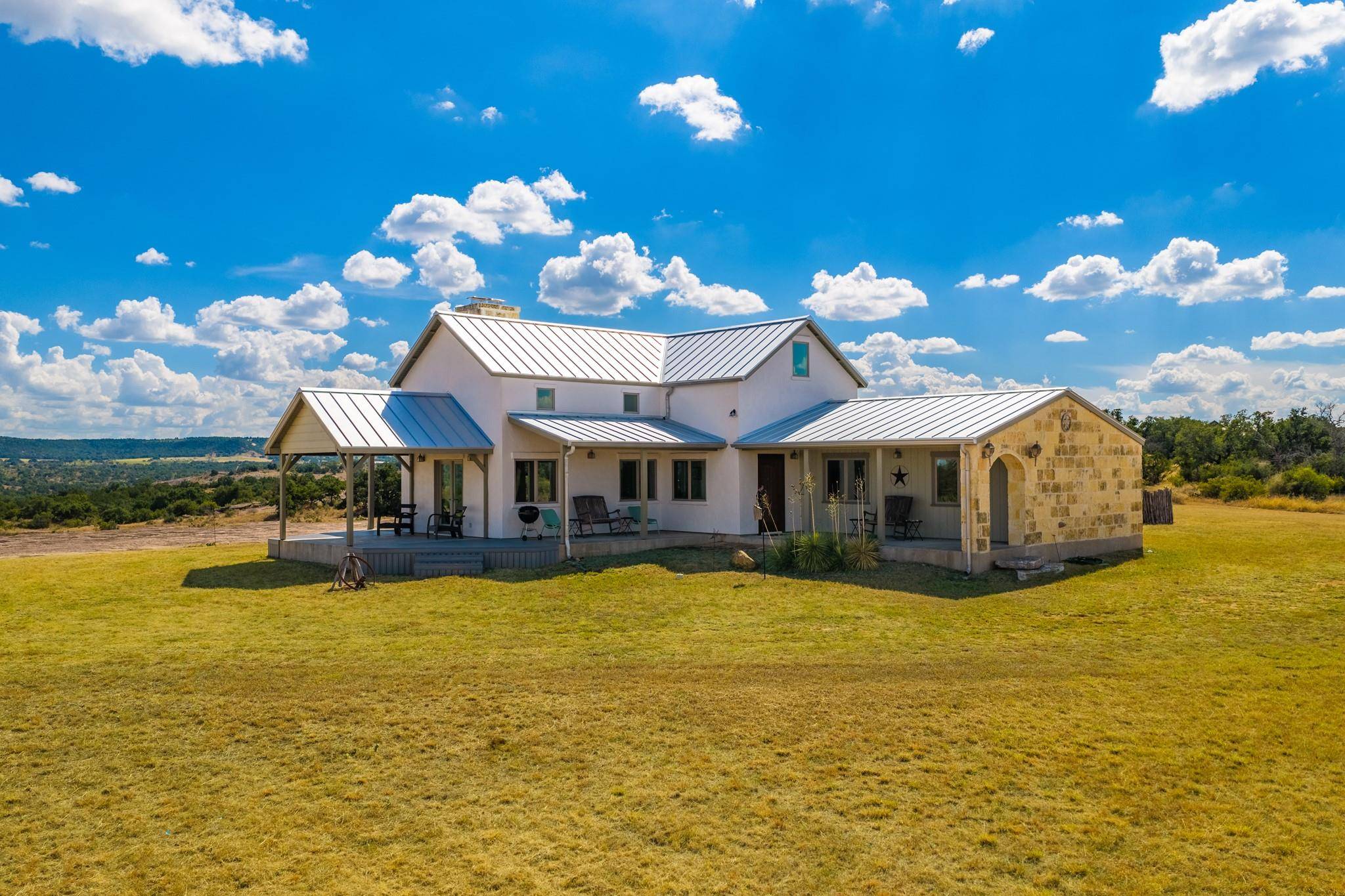 2150 Granite Springs DR, Fredericksburg, TX 78624