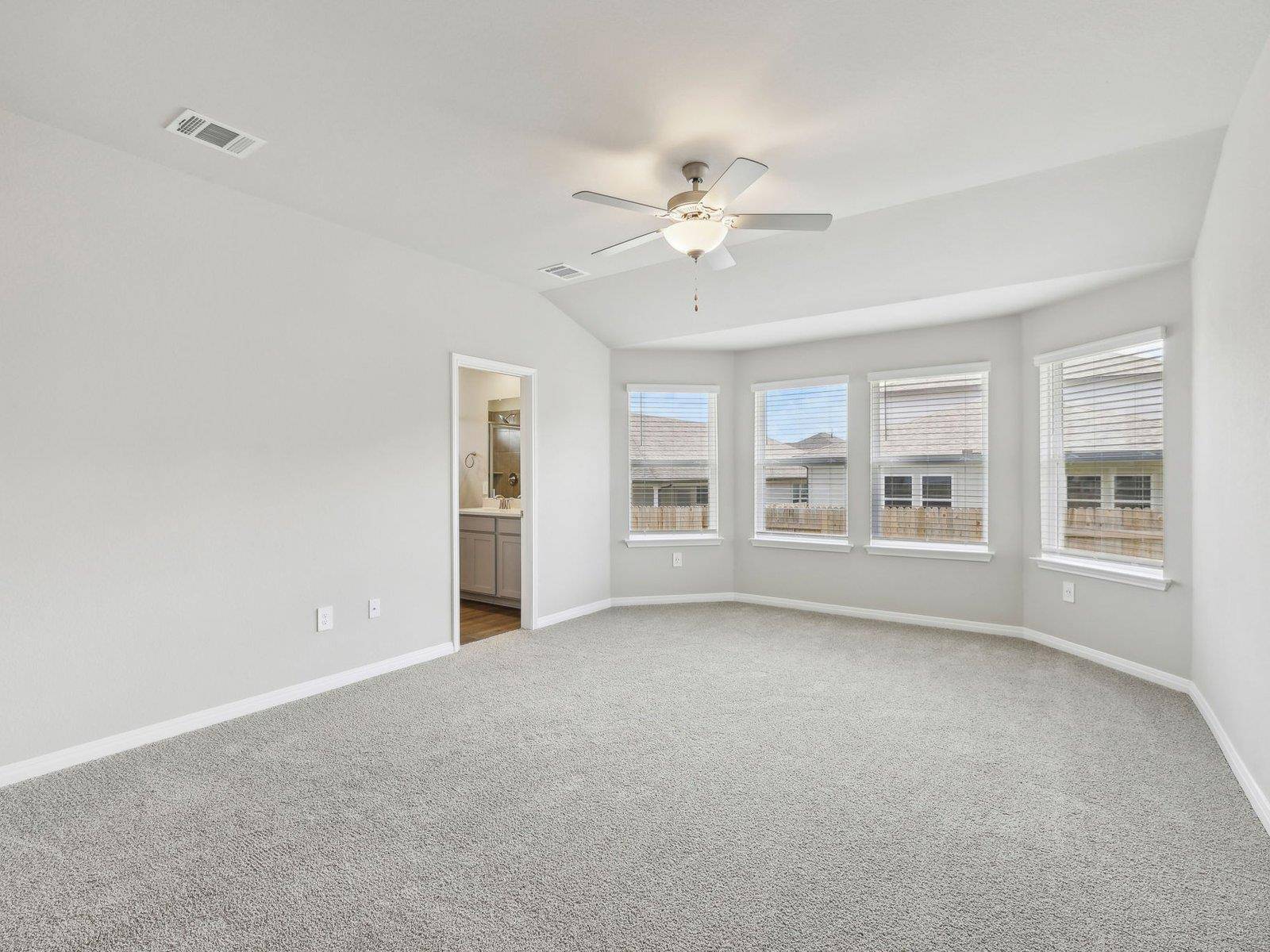 528 Fantail DR, Georgetown, TX 78674