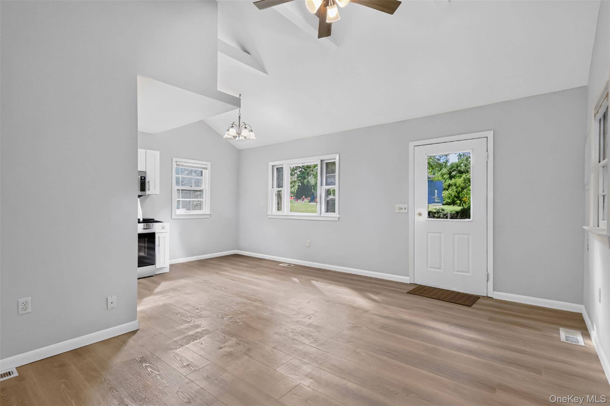 45 Lake Promenade, Ronkonkoma, NY 11779