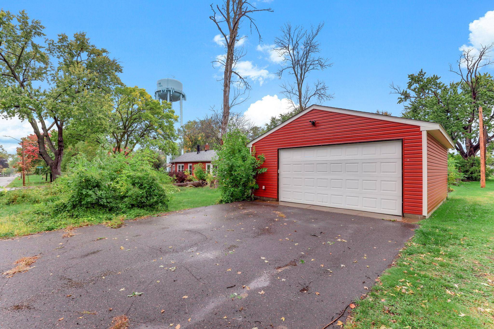 2526 2nd ST N, North Saint Paul, MN 55109
