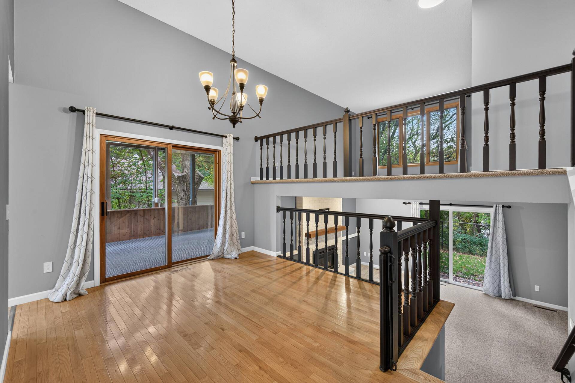 4867 Richard LN, Eagan, MN 55122