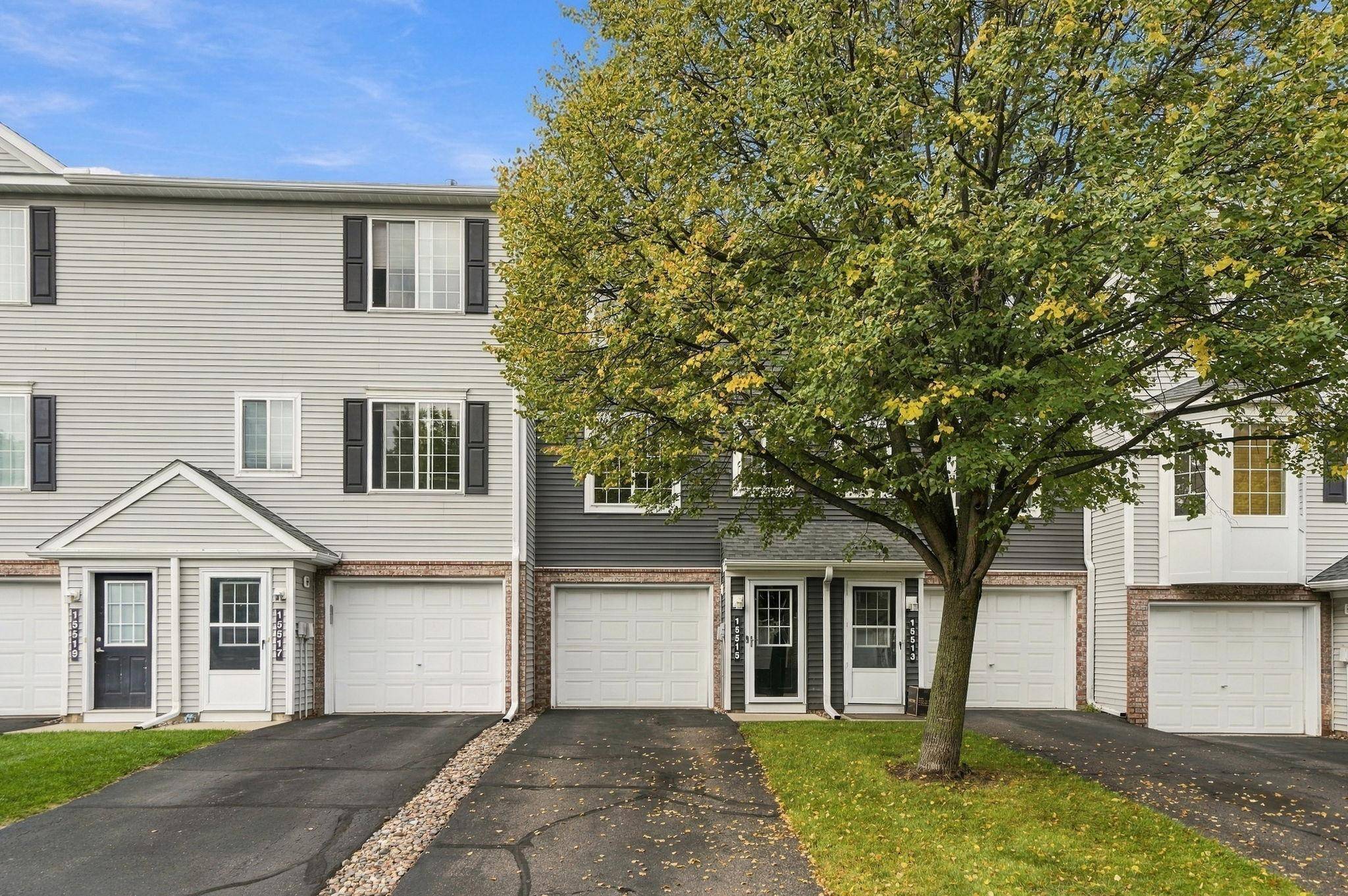 15515 Foghorn LN, Apple Valley, MN 55124