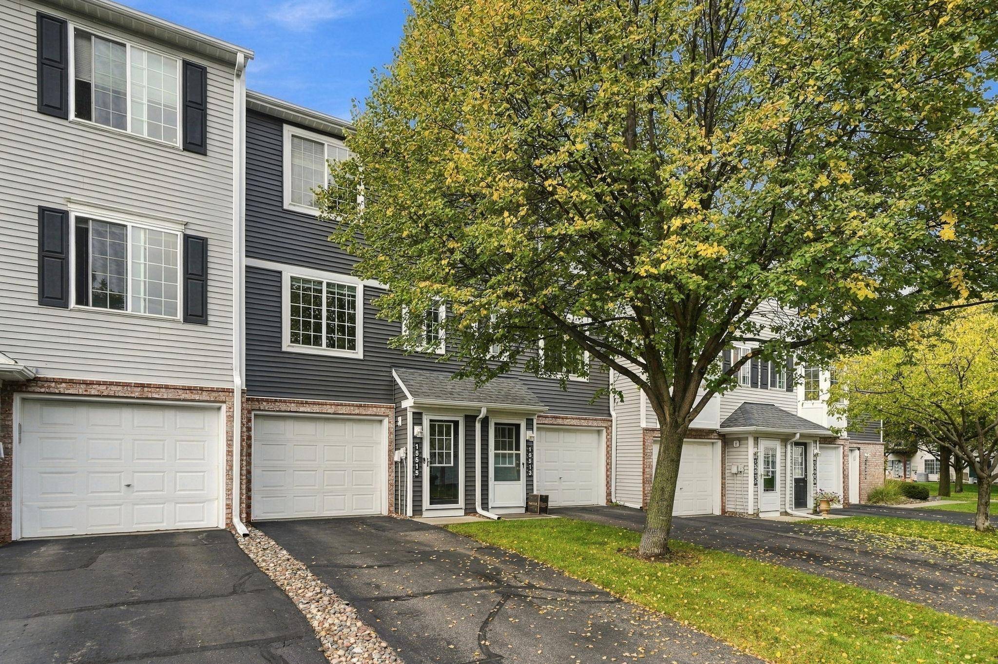 15515 Foghorn LN, Apple Valley, MN 55124