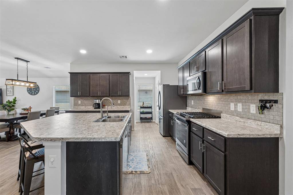 3425 Furrow DR, Yukon, OK 73099