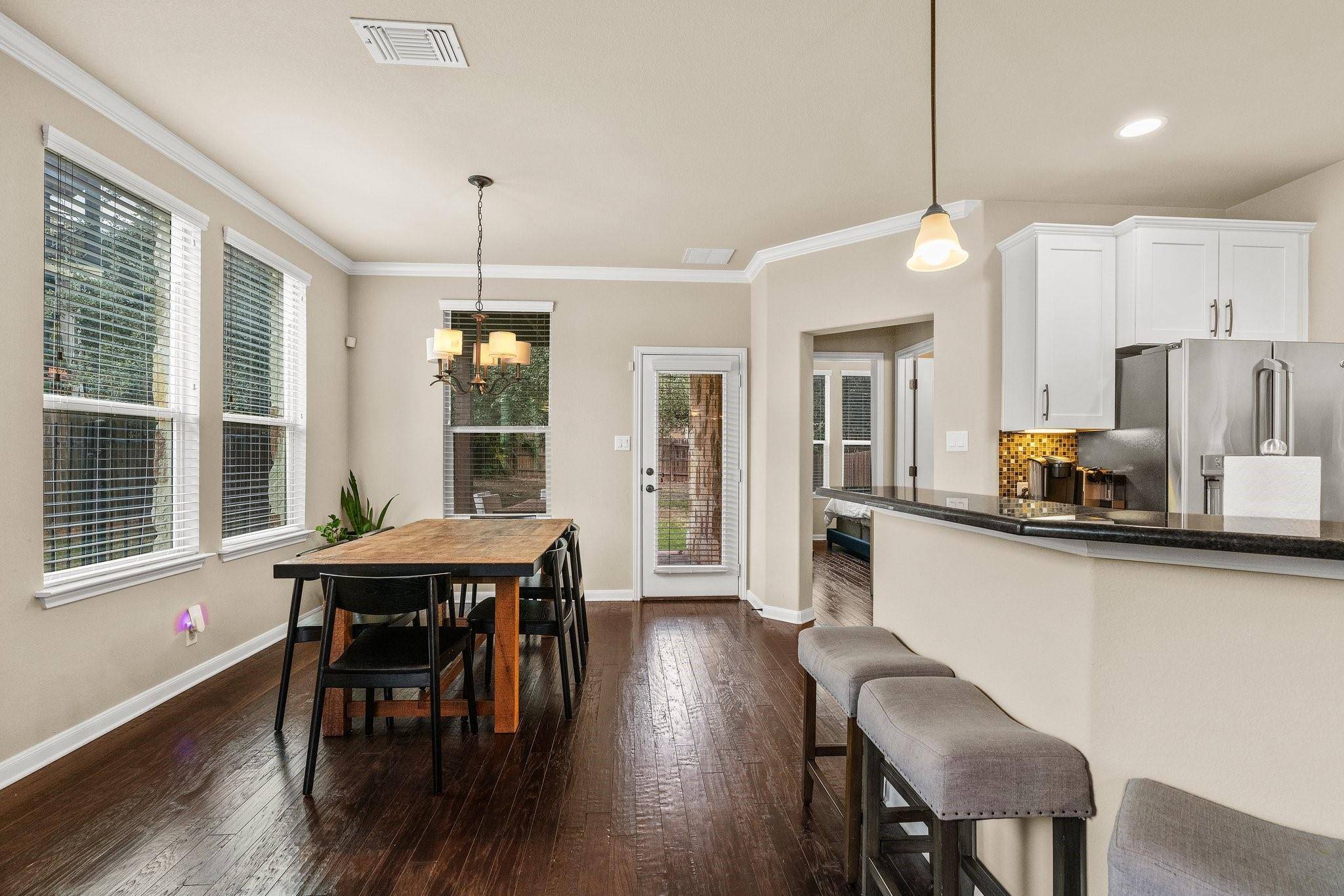 513 S Meadowlark ST #A, Lakeway, TX 78734