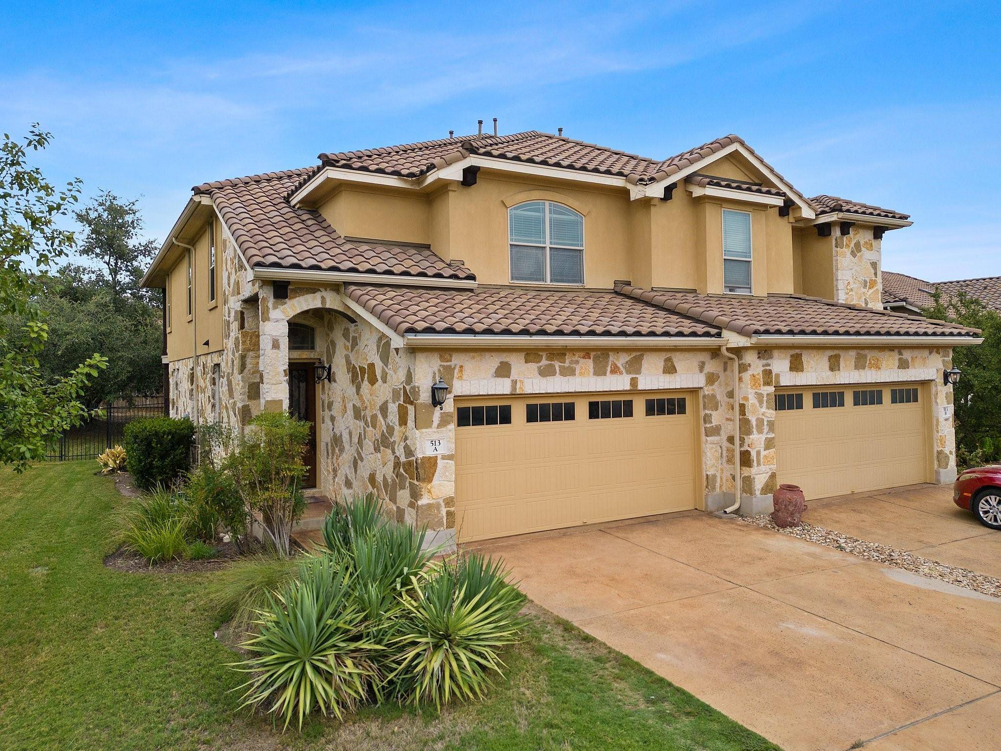 513 S Meadowlark ST #A, Lakeway, TX 78734