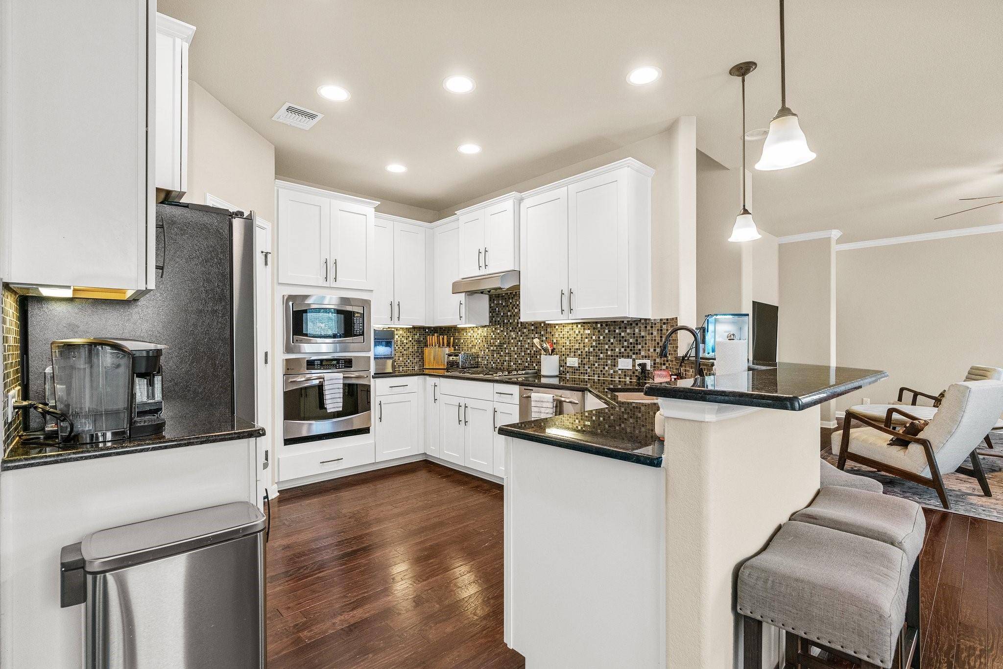 513 S Meadowlark ST #A, Lakeway, TX 78734