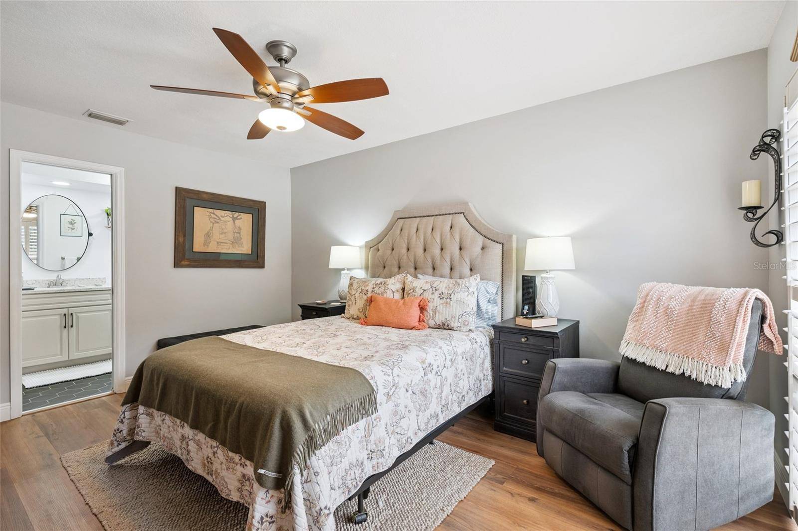 1266 SAINT TROPEZ CIR #1266, Orlando, FL 32806