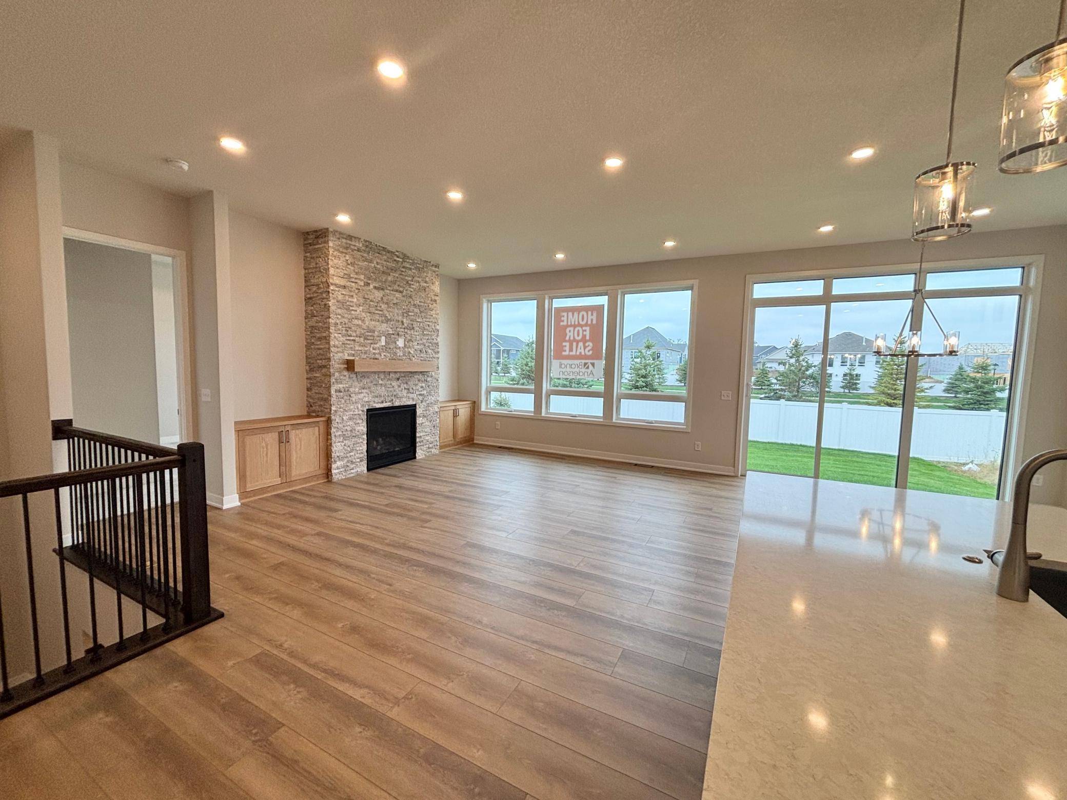 17940 Greenwich WAY, Lakeville, MN 55044