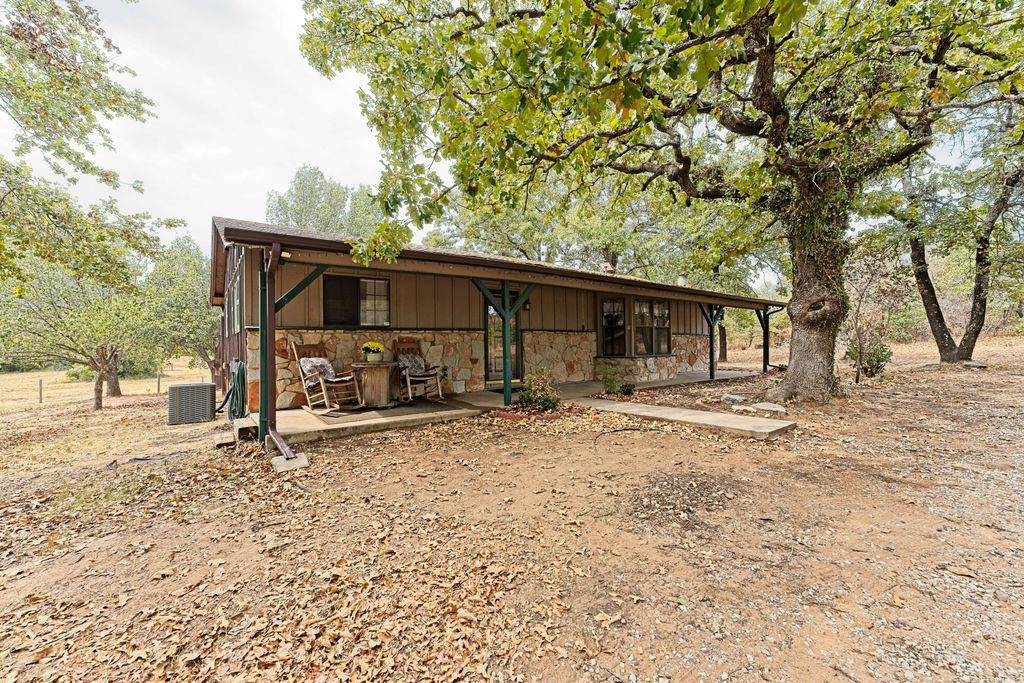 11301 Canyon Oaks DR, Mcloud, OK 74851