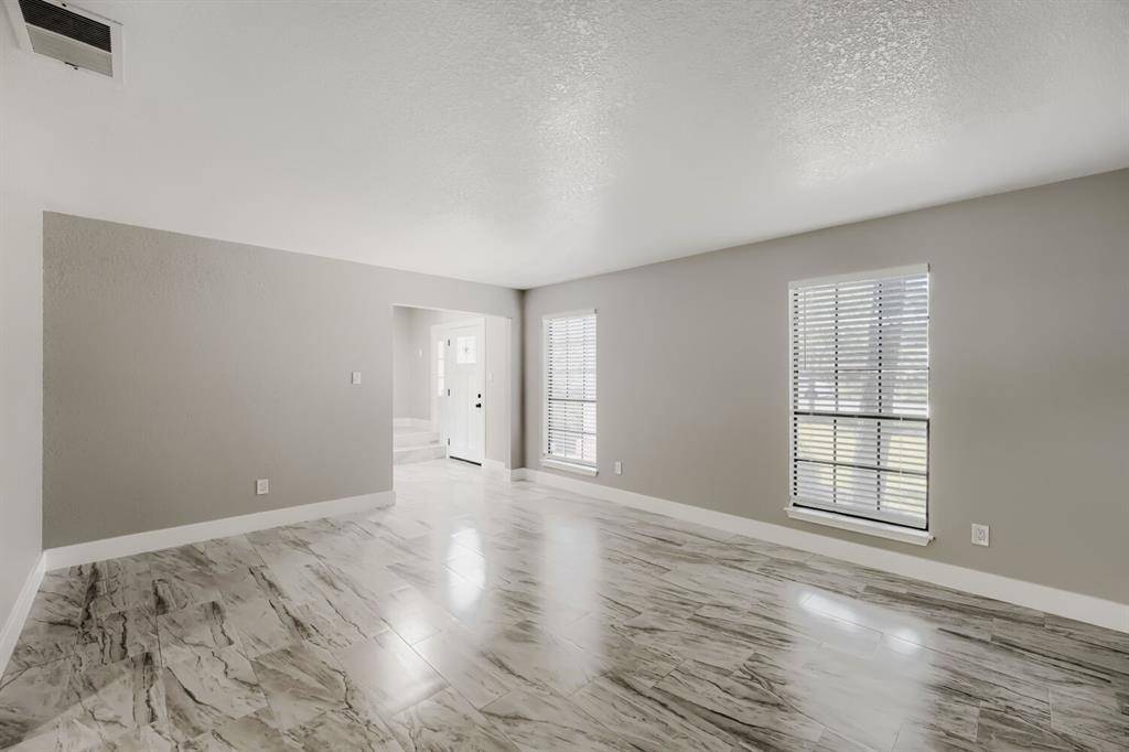 1612 Hermitage Drive, Round Rock, TX 78681