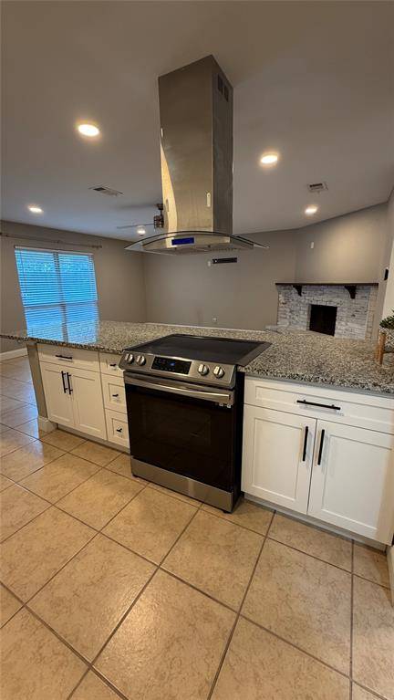 3208 Chalmette Court, Forest Hill, TX 76140