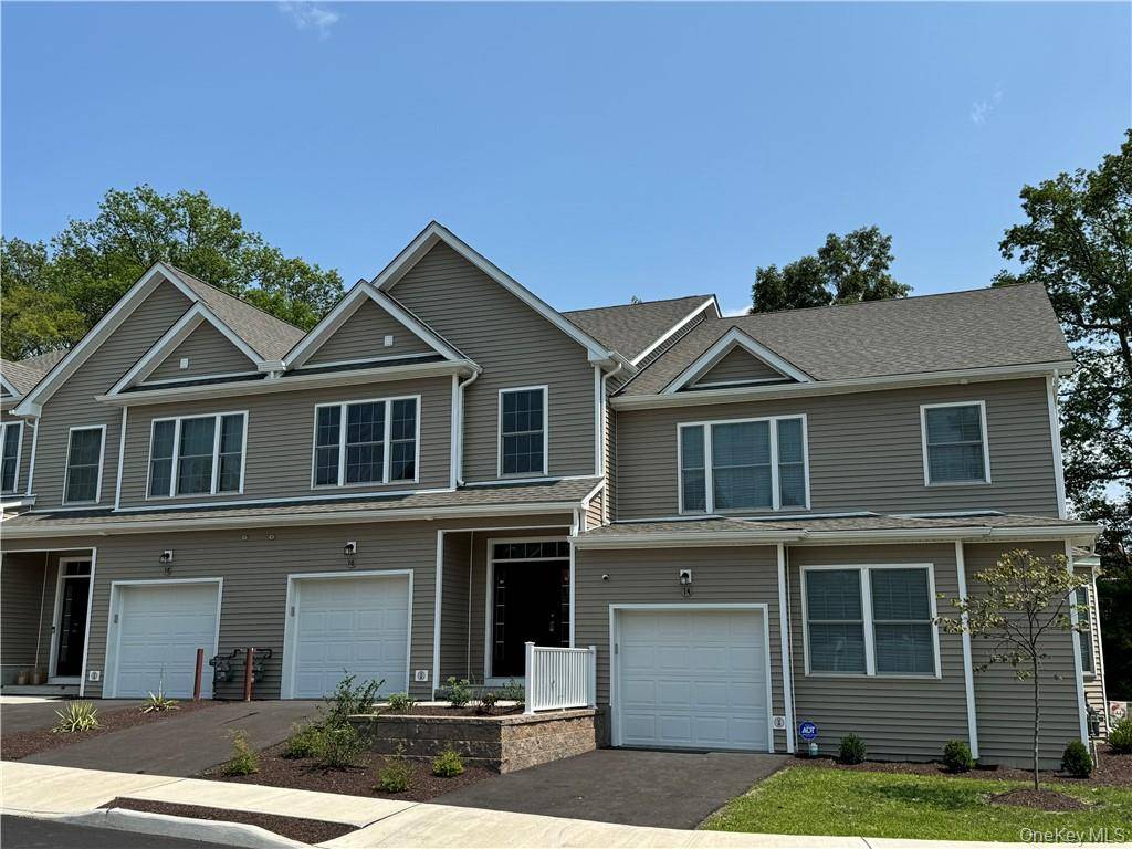 16 Pinto RD, Middletown, NY 10941