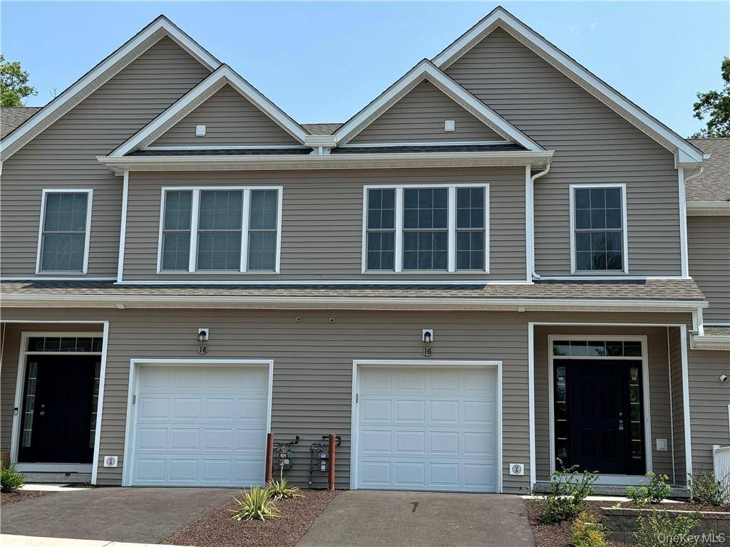 16 Pinto RD, Middletown, NY 10941