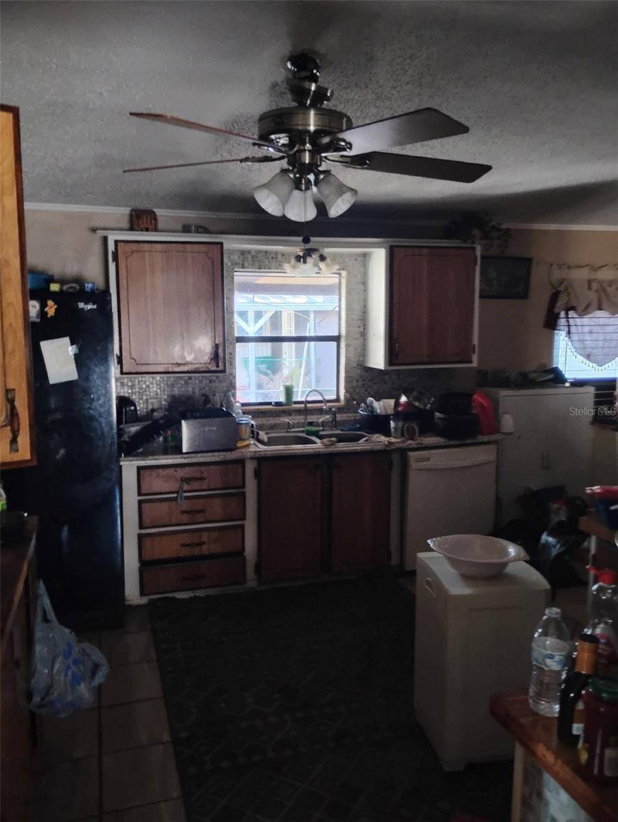 122 PINE TREE DR, Debary, FL 32713