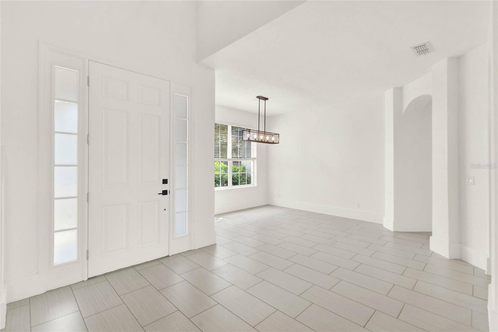 23503 VALDERAMA LN, Sorrento, FL 32776